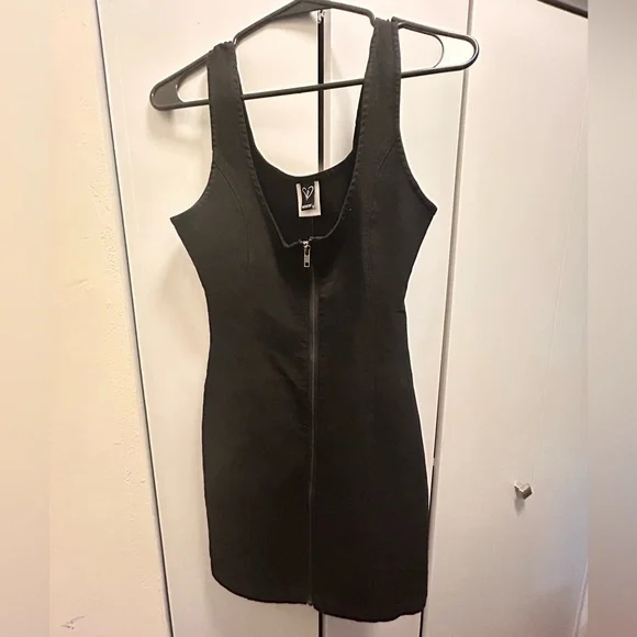 NWT Fitted black denim front zipper dress - Picture 2 of 2